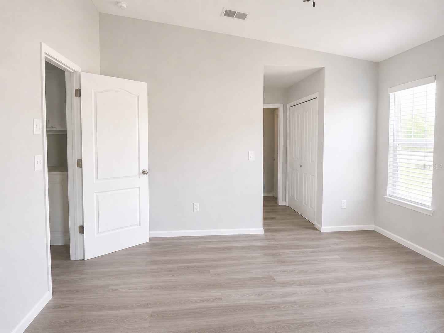 BRIAR OAKS VILLAGE 2 - Residential Lease