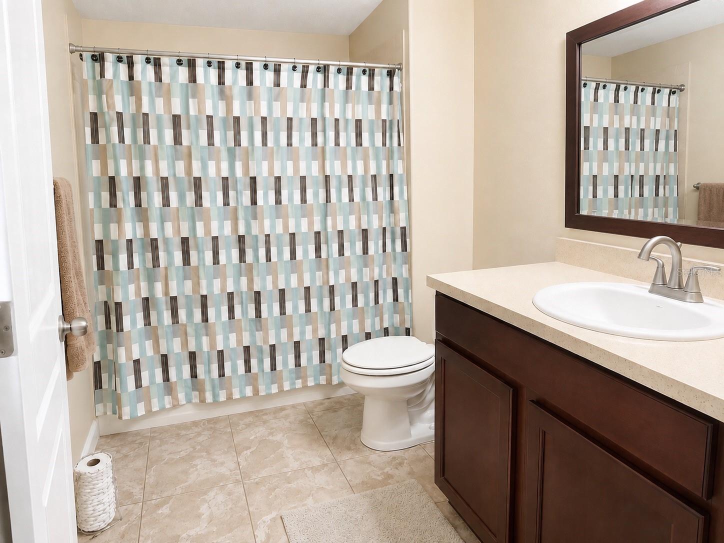 BRIAR OAKS VILLAGE 2 - Residential Lease