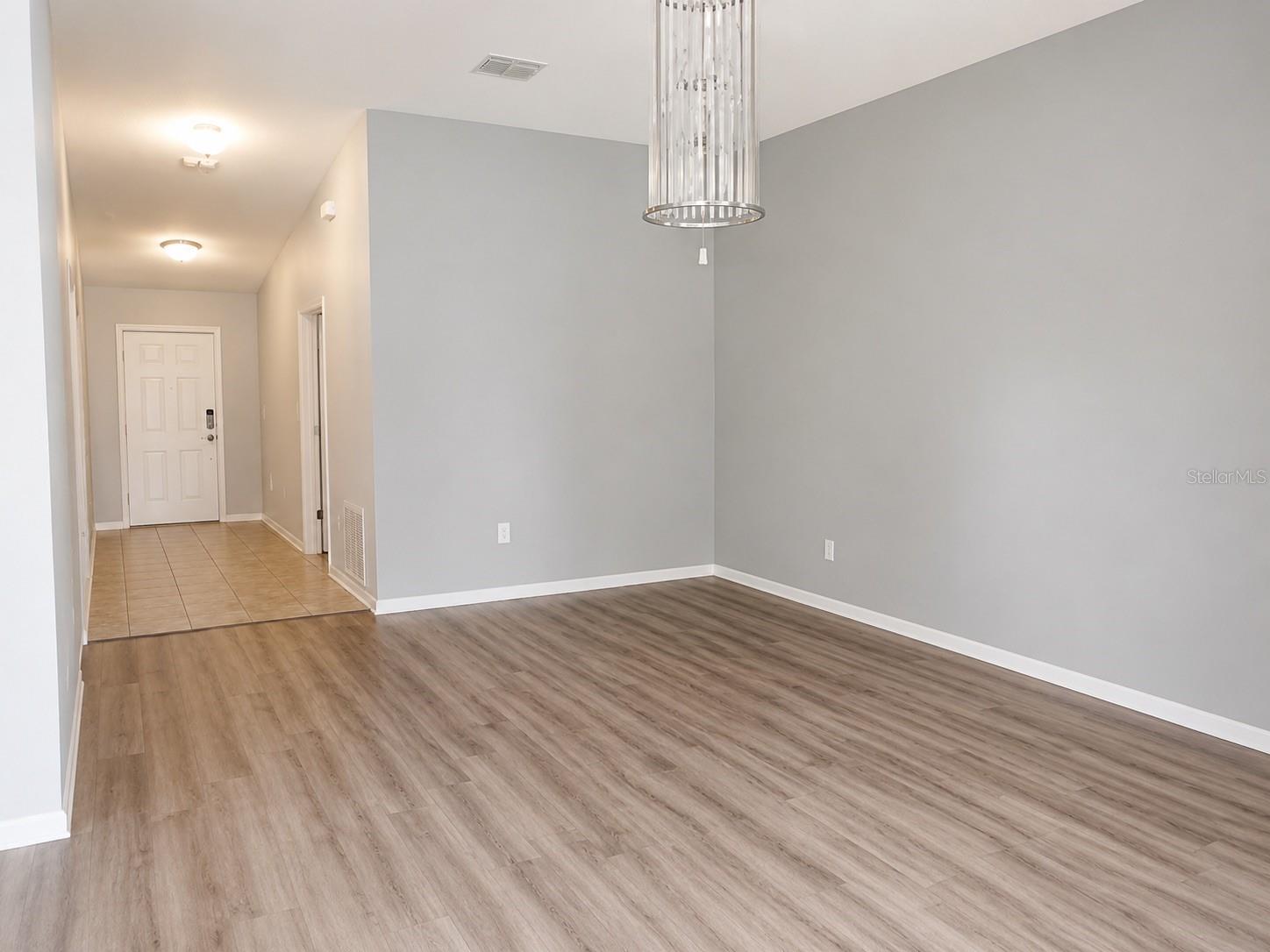 BRIAR OAKS VILLAGE 2 - Residential Lease