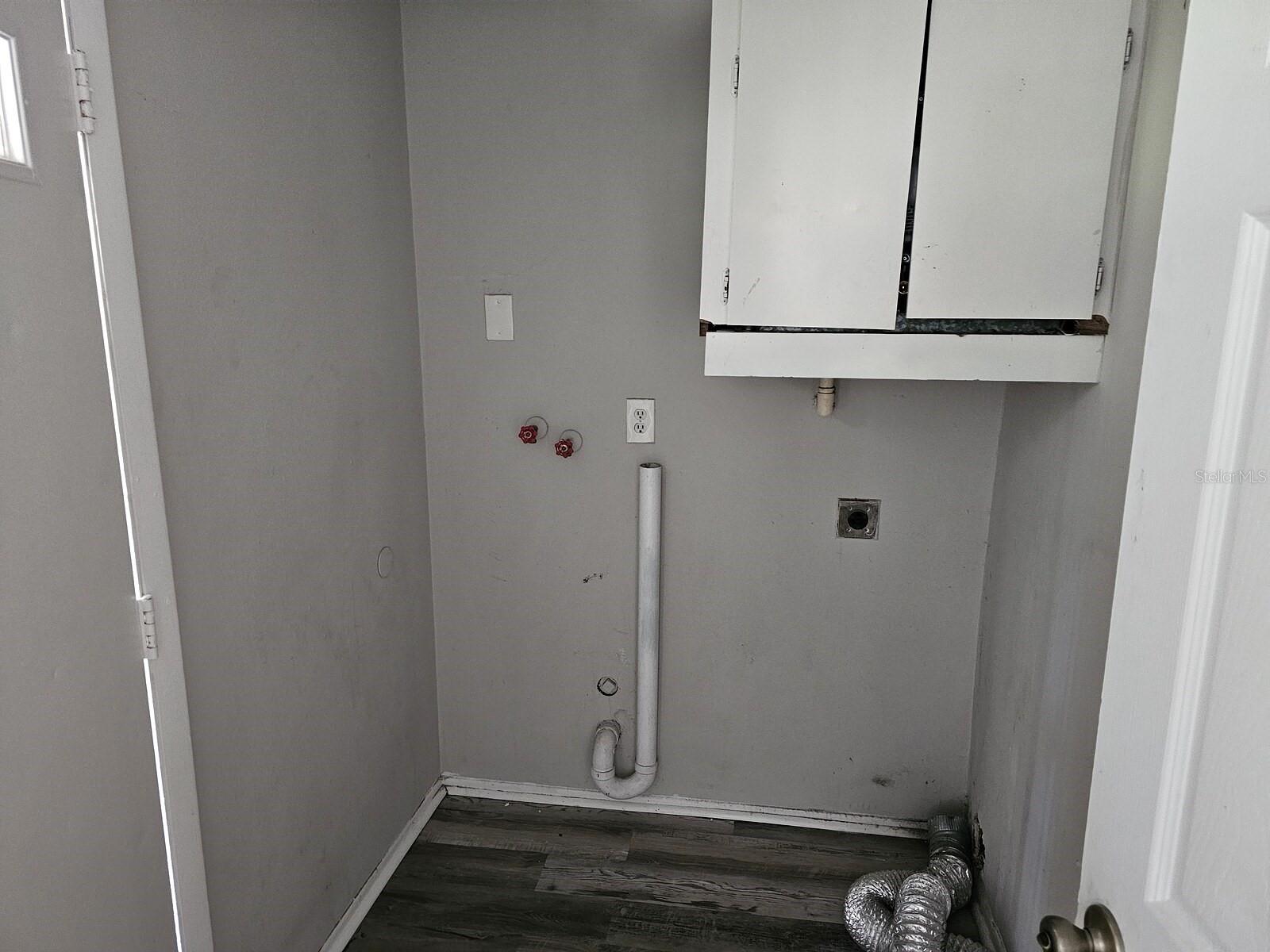 SPRING HILL UNIT 1 - Residential Income