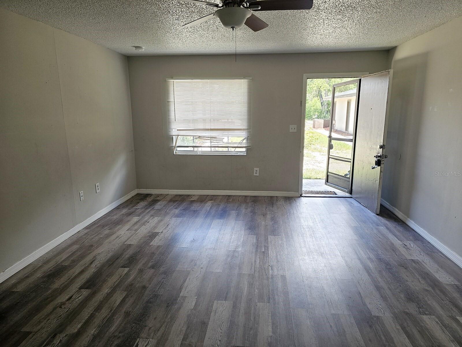 SPRING HILL UNIT 1 - Residential Income