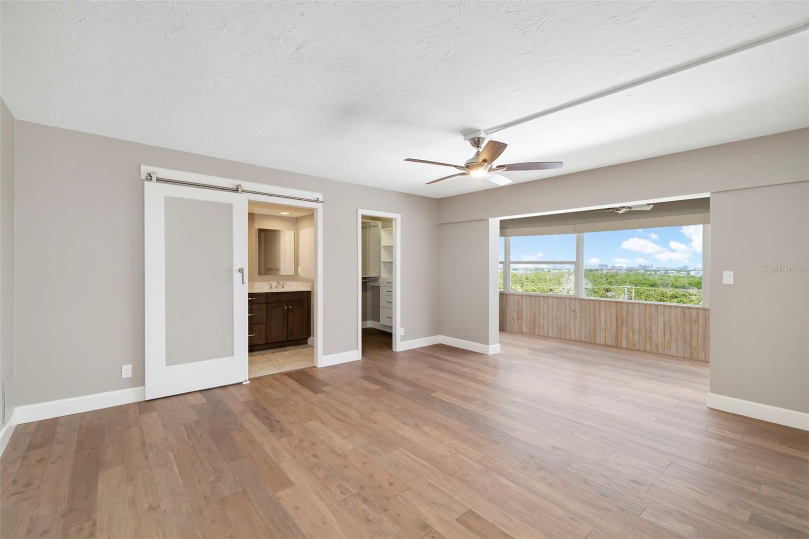 KEY TOWER SOUTH - Residential