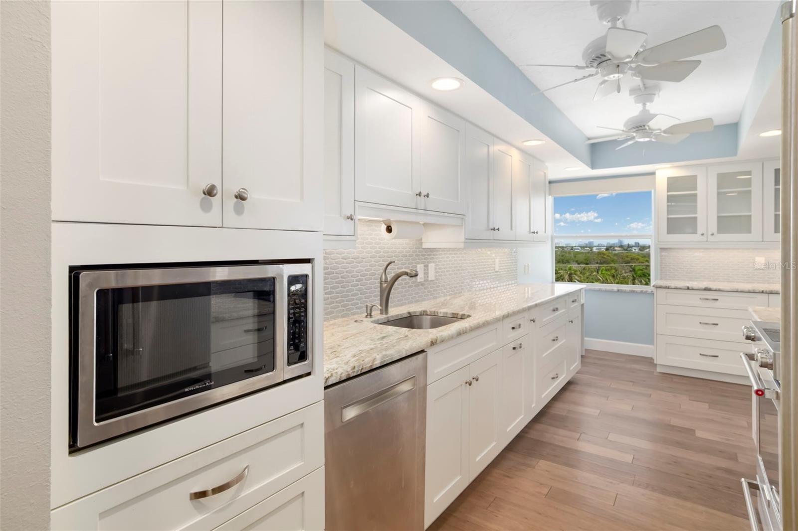 KEY TOWER SOUTH - Residential
