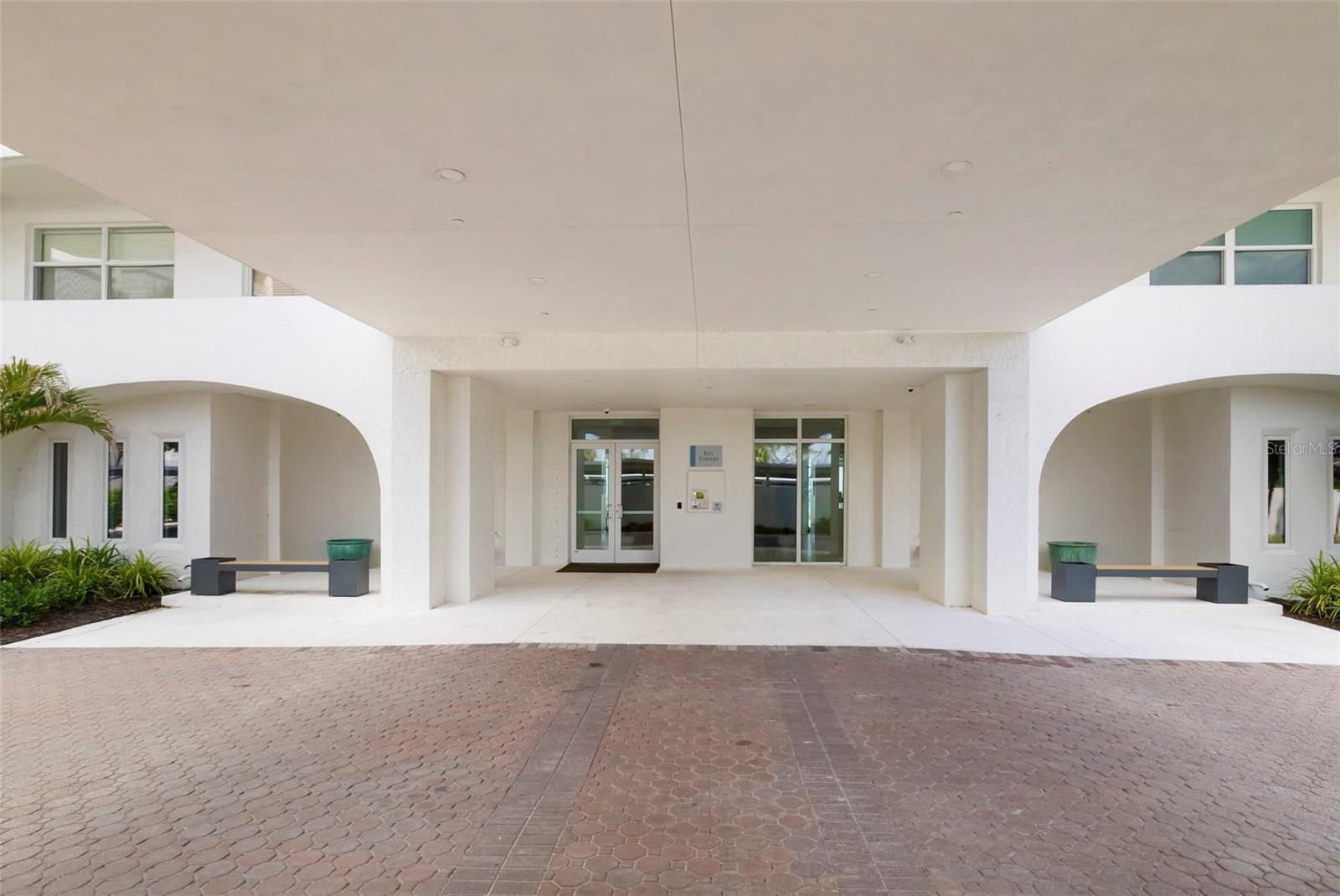 KEY TOWER SOUTH - Residential