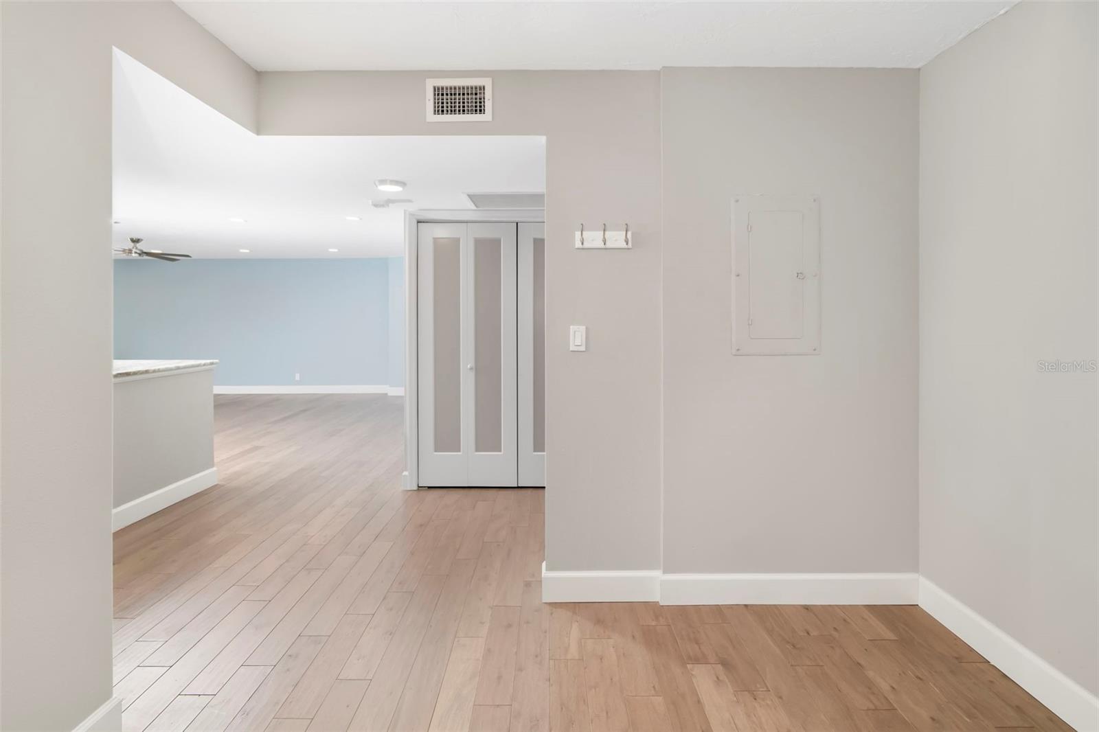 KEY TOWER SOUTH - Residential