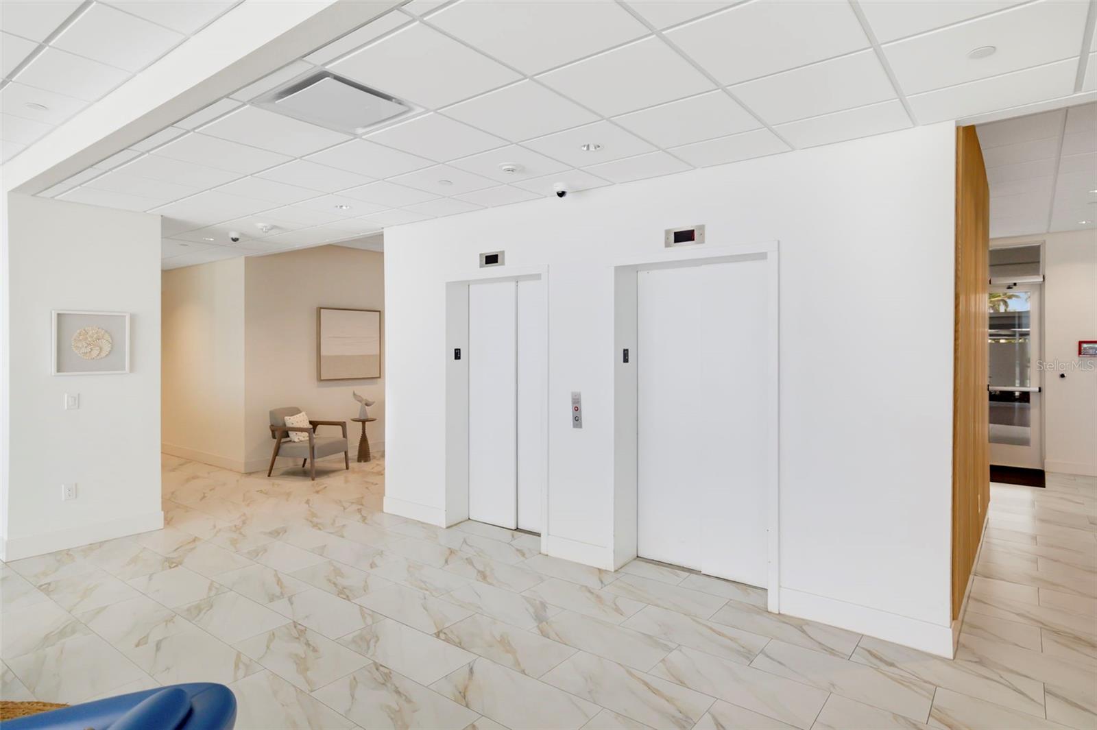 KEY TOWER SOUTH - Residential