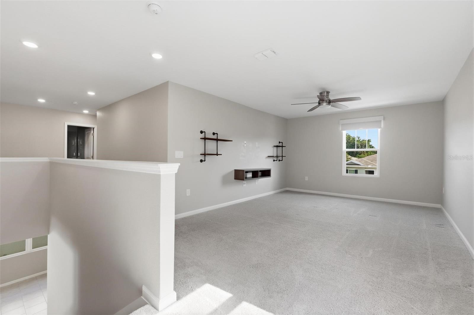 SEASONS/RIVER CHASE - Residential