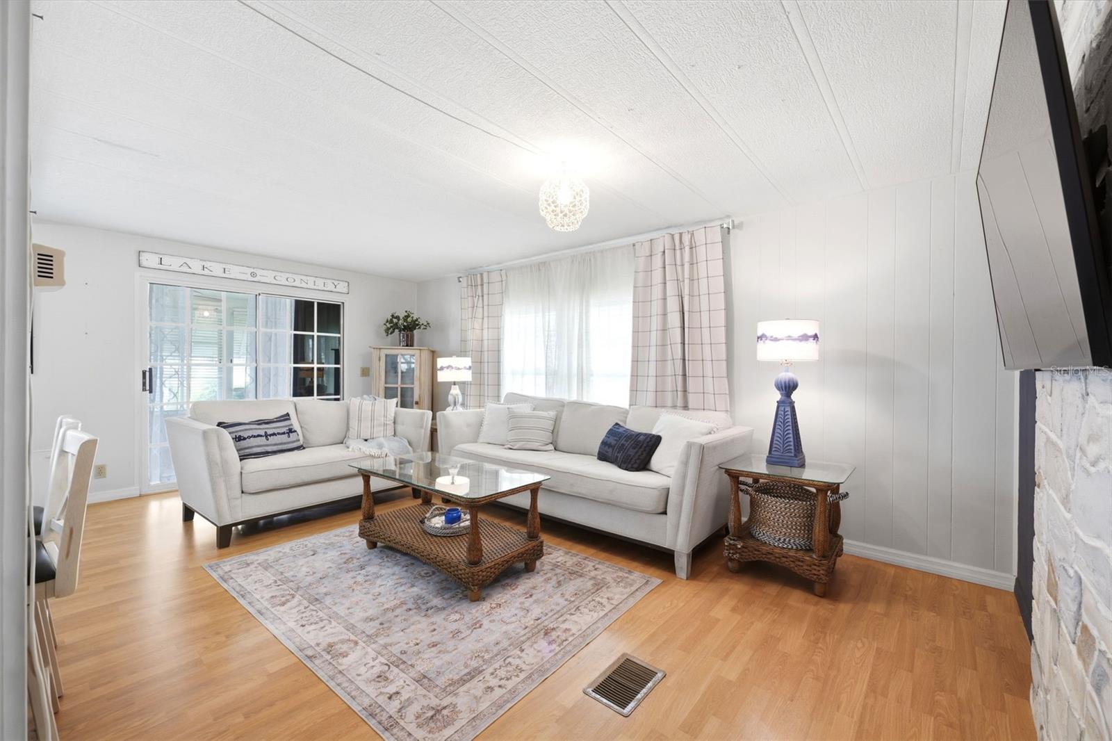 LAKE CONLEY MHP - Residential