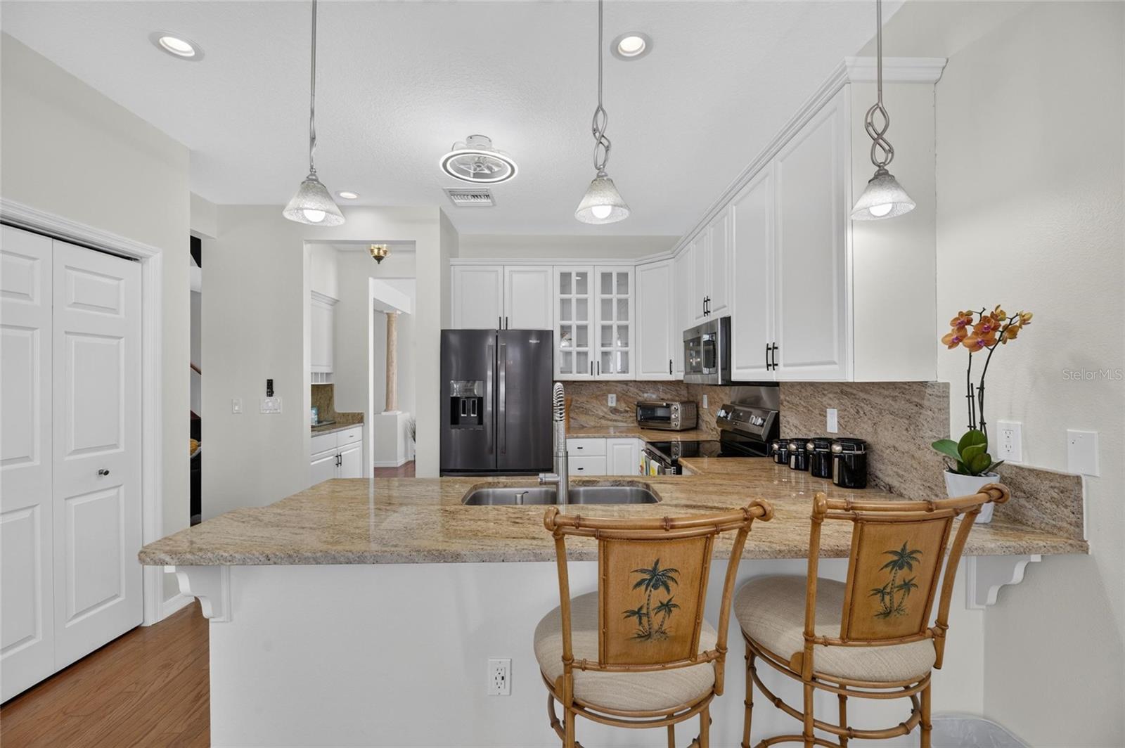 APOLLO BEACH UNIT 06 - Residential