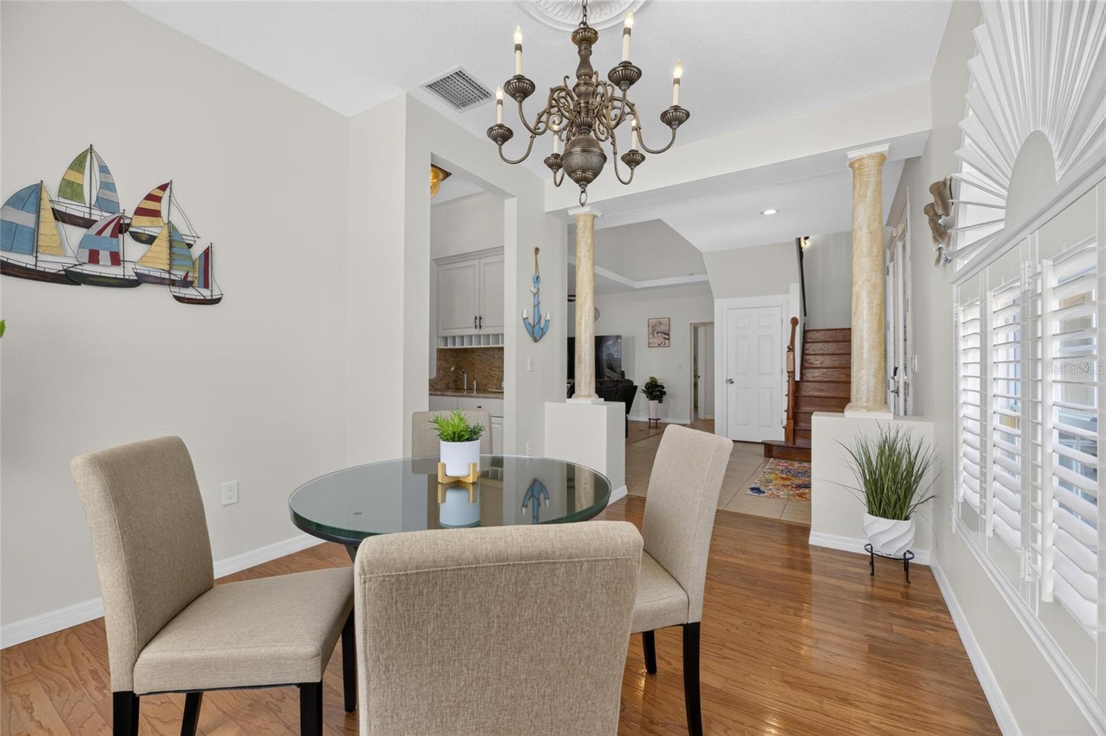 APOLLO BEACH UNIT 06 - Residential