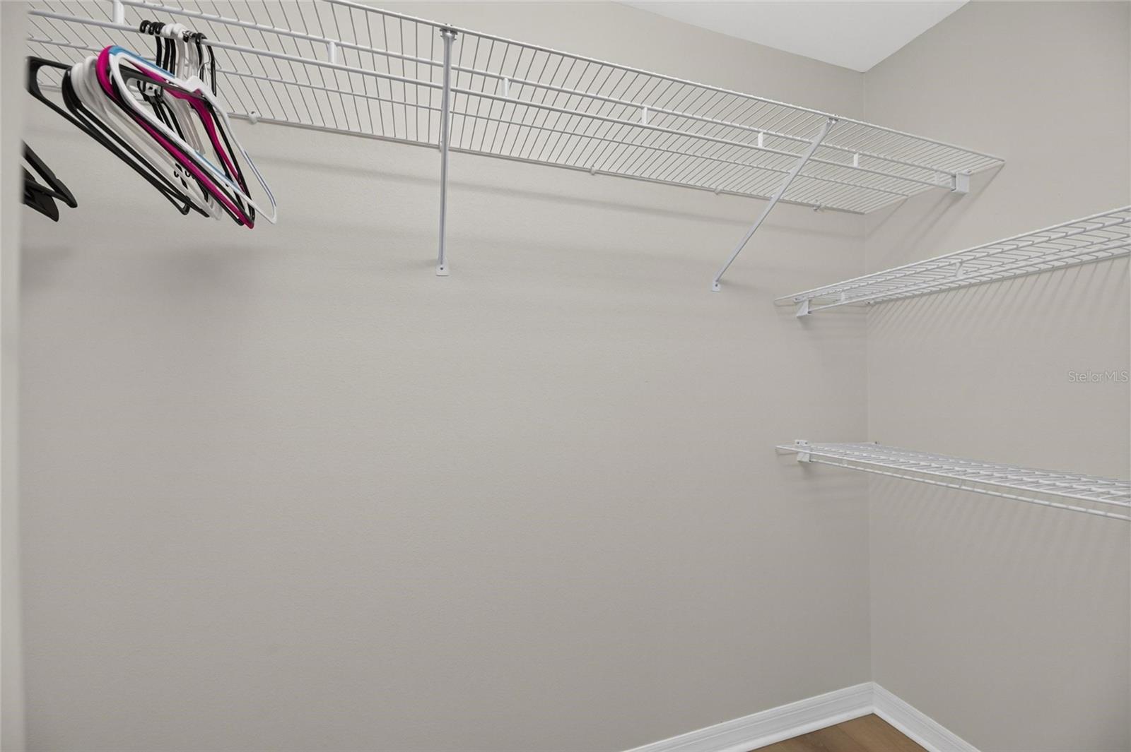 APOLLO BEACH UNIT 06 - Residential