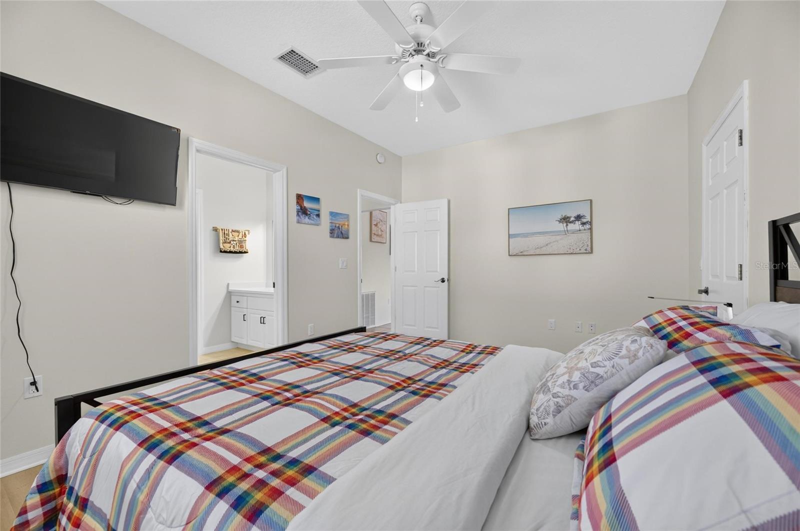 APOLLO BEACH UNIT 06 - Residential