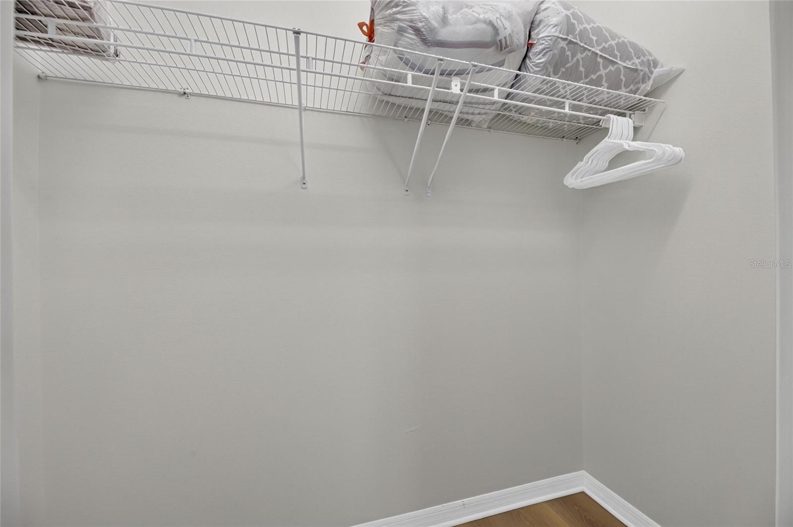 APOLLO BEACH UNIT 06 - Residential