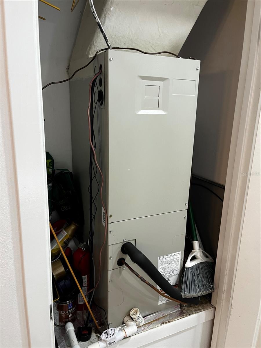 WINDTREE GARDENS CONDO PH 4 - Residential
