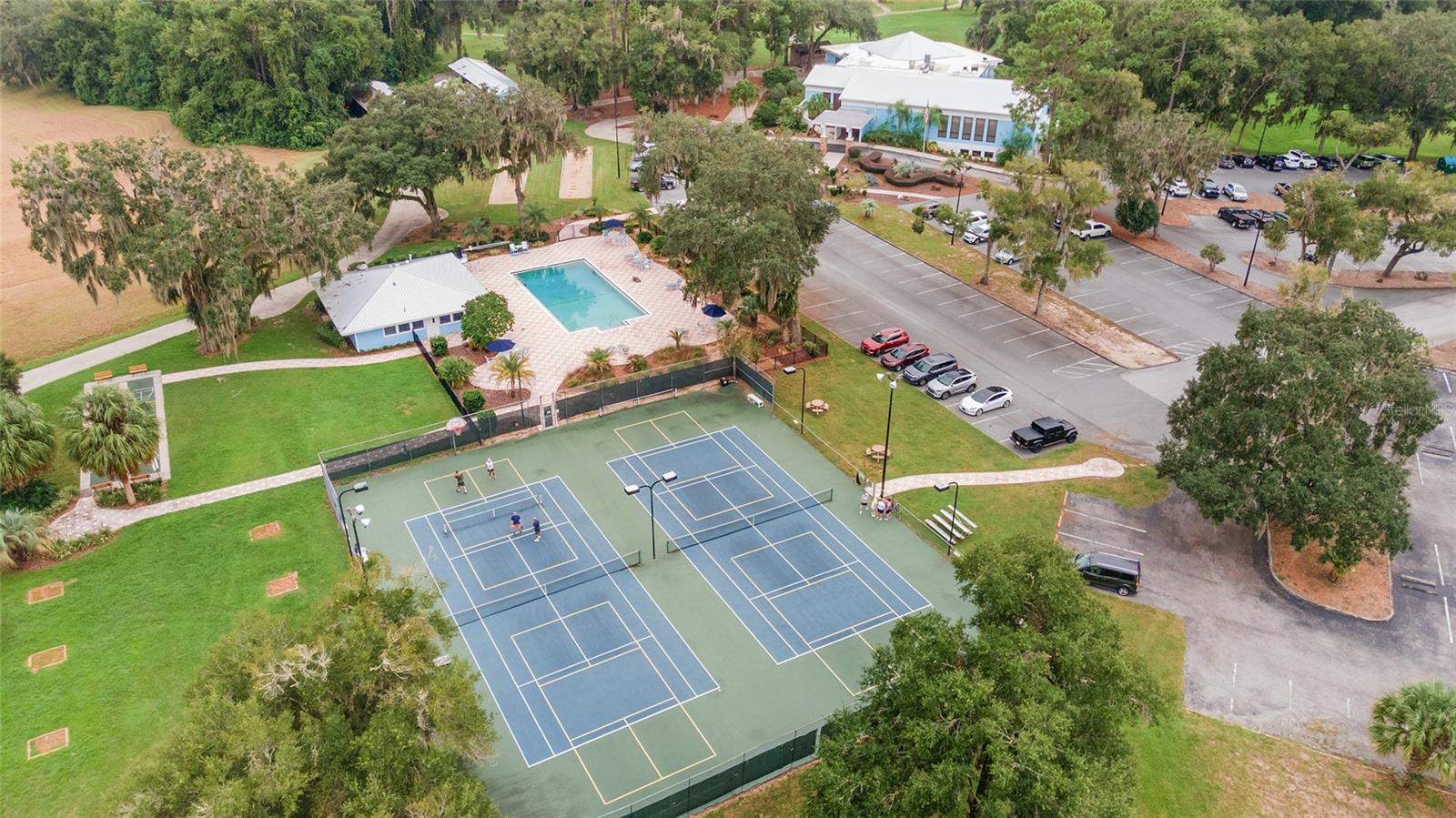 FAIRWAY ESTATES WEST OF RAINBOW SPRINGS - Residential