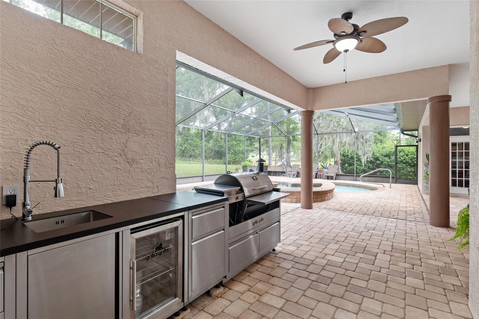 FAIRWAY ESTATES WEST OF RAINBOW SPRINGS - Residential