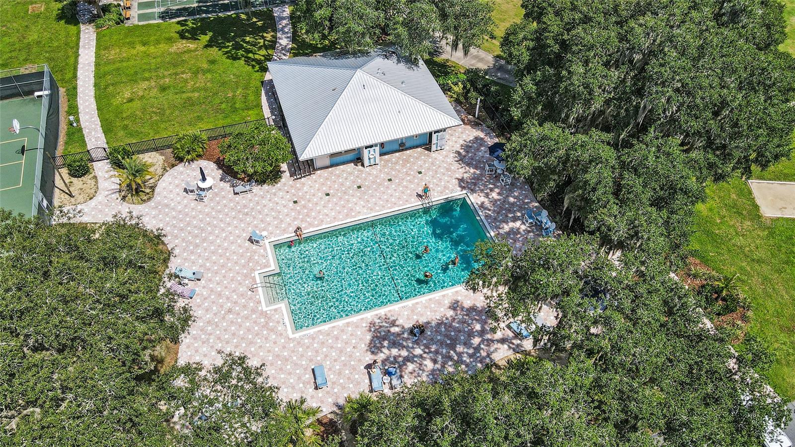 FAIRWAY ESTATES WEST OF RAINBOW SPRINGS - Residential