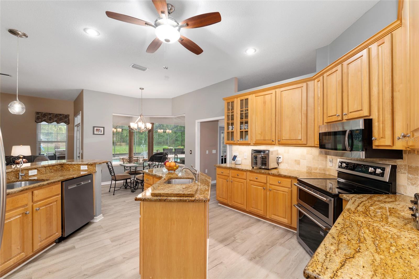 FAIRWAY ESTATES WEST OF RAINBOW SPRINGS - Residential