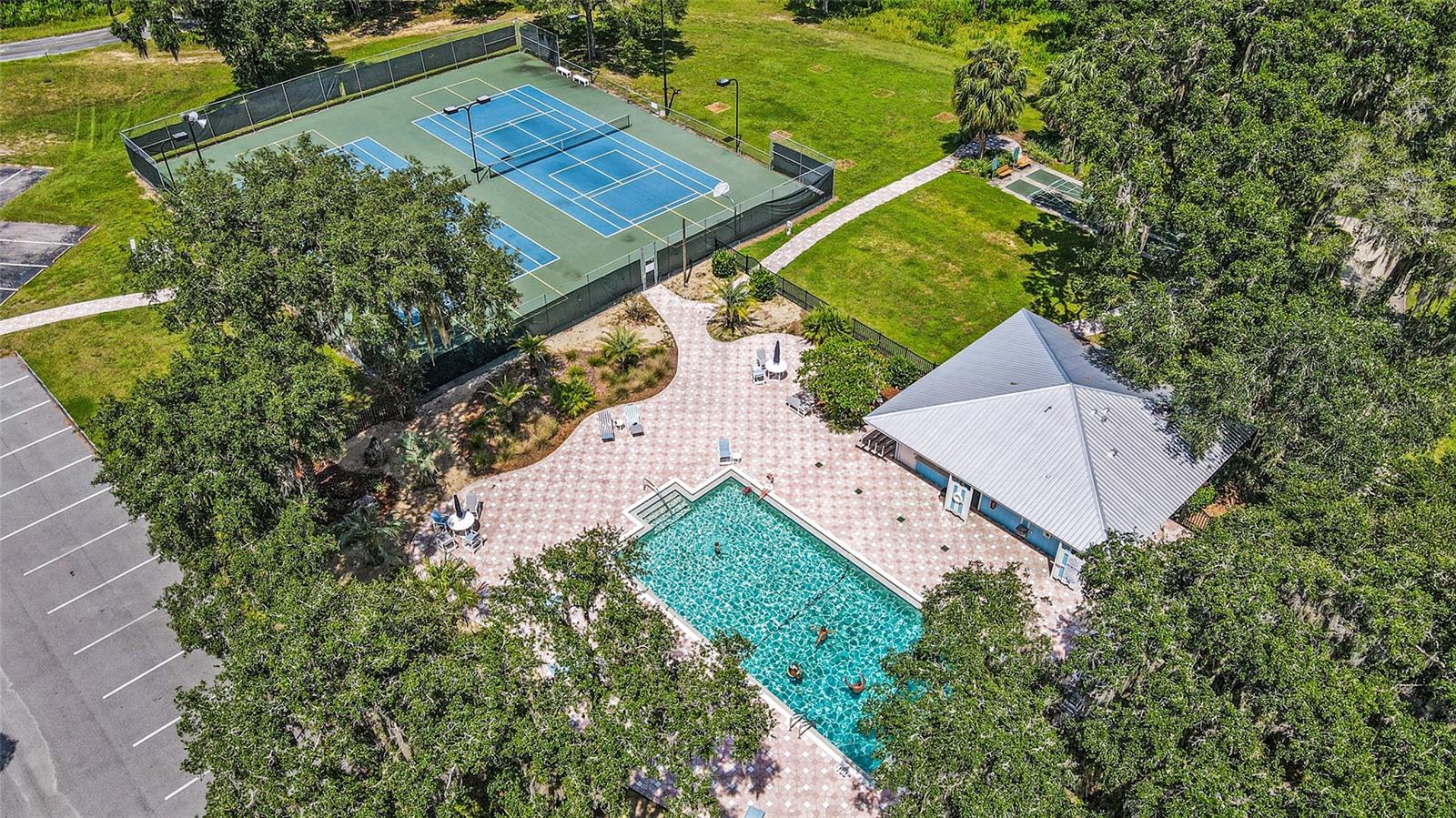 FAIRWAY ESTATES WEST OF RAINBOW SPRINGS - Residential