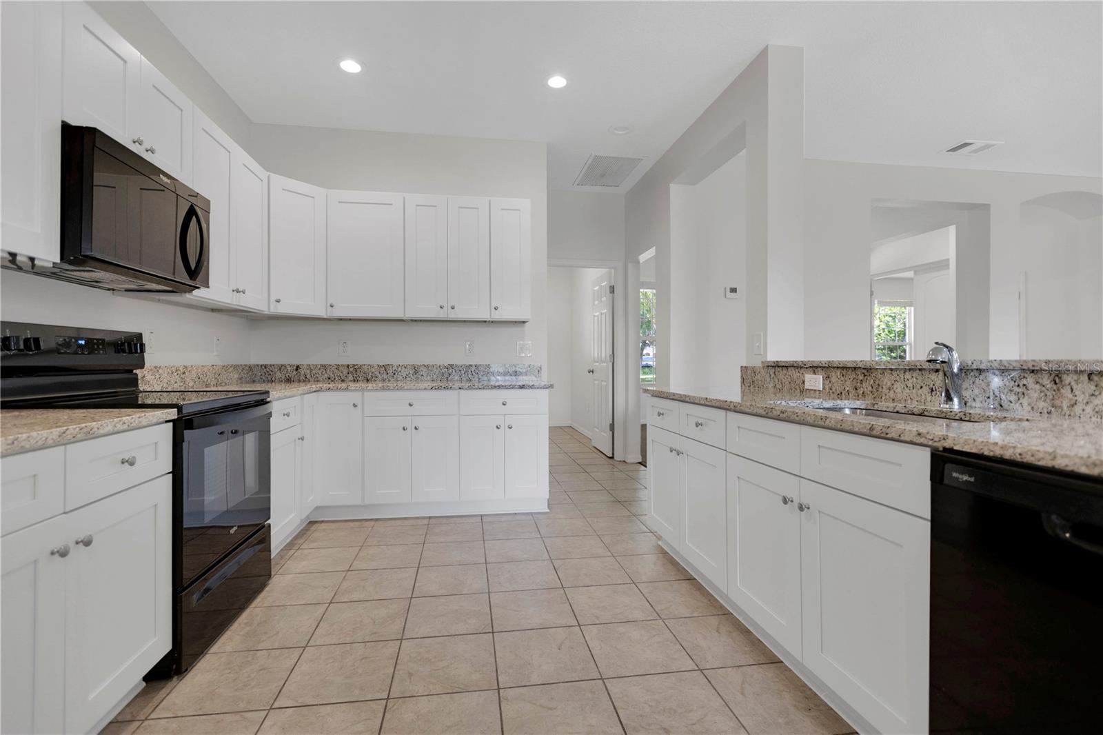 MEADOW WOODS RESERVE - Residential