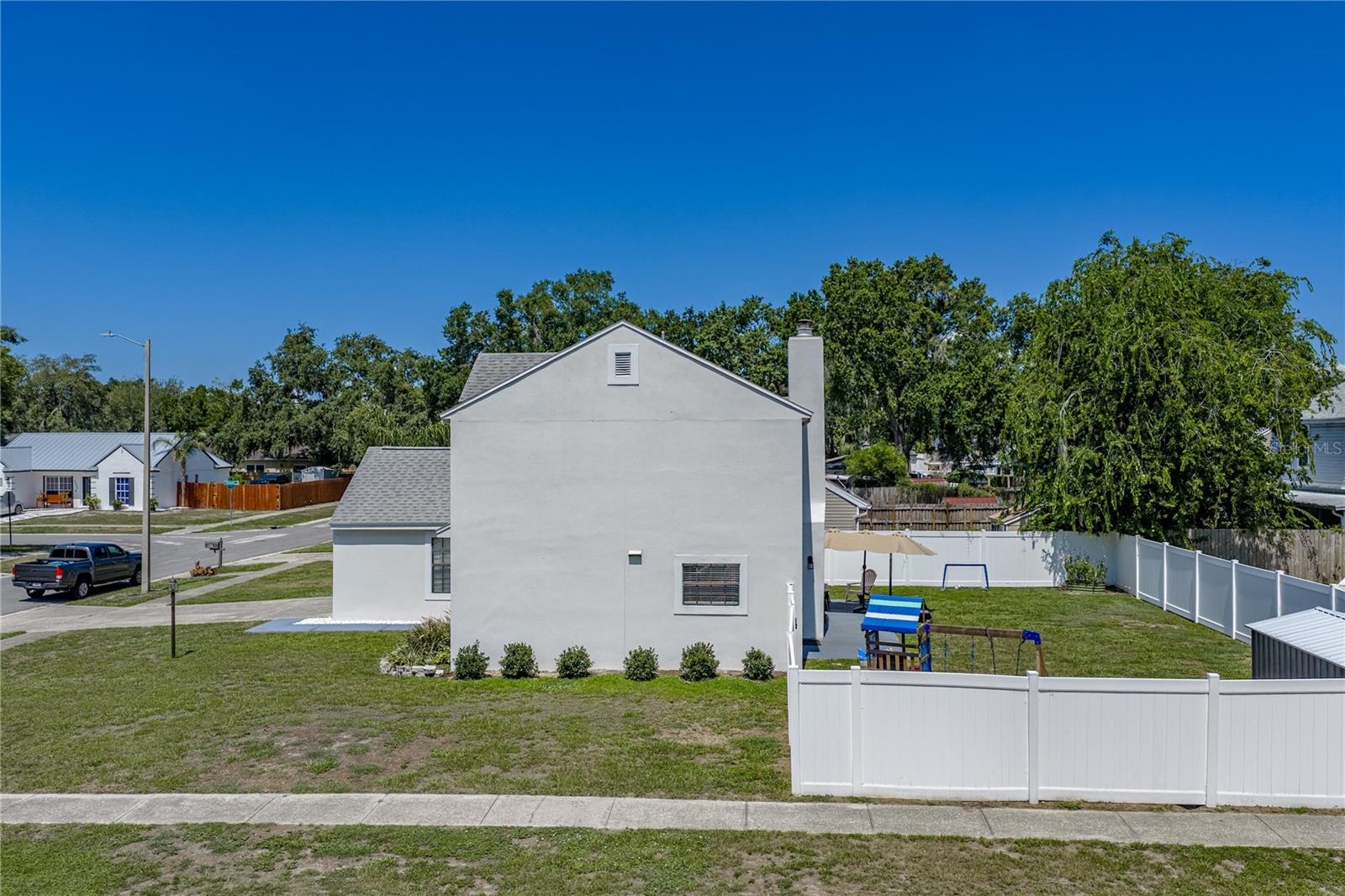 FOUR WINDS ESTATES - Residential
