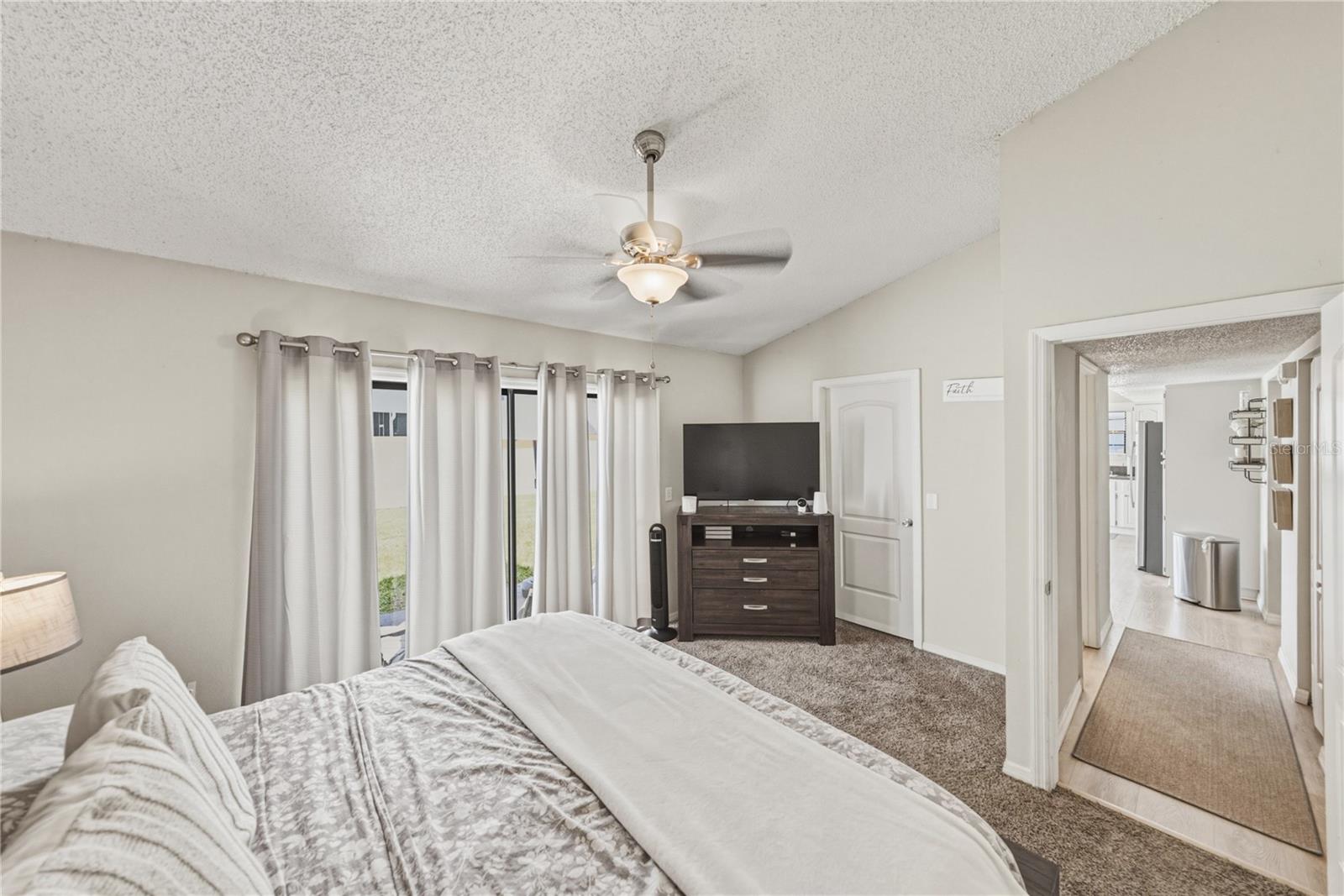FOUR WINDS ESTATES - Residential