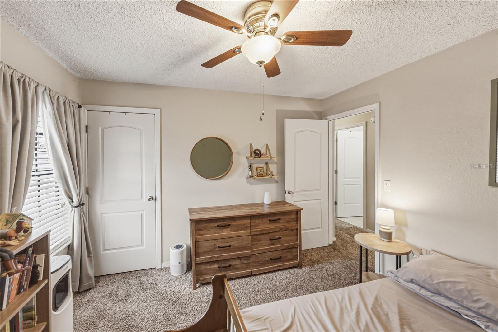 FOUR WINDS ESTATES - Residential