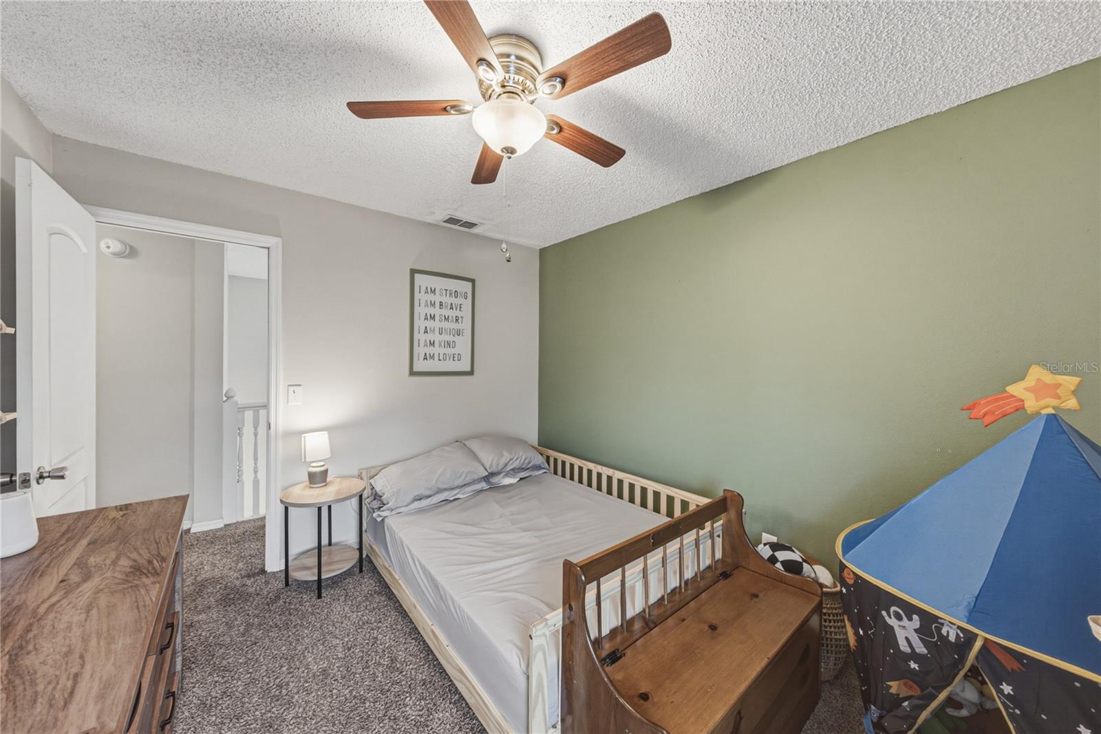 FOUR WINDS ESTATES - Residential