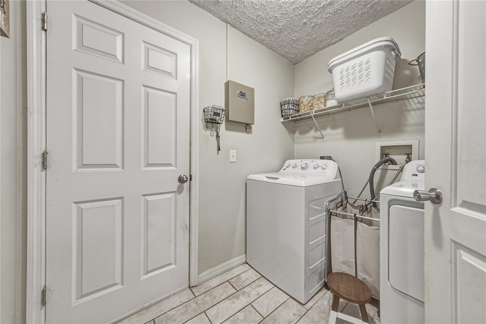 FOUR WINDS ESTATES - Residential
