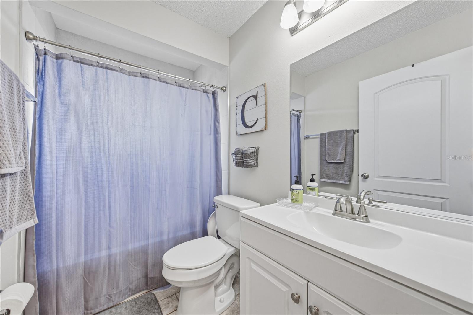 FOUR WINDS ESTATES - Residential