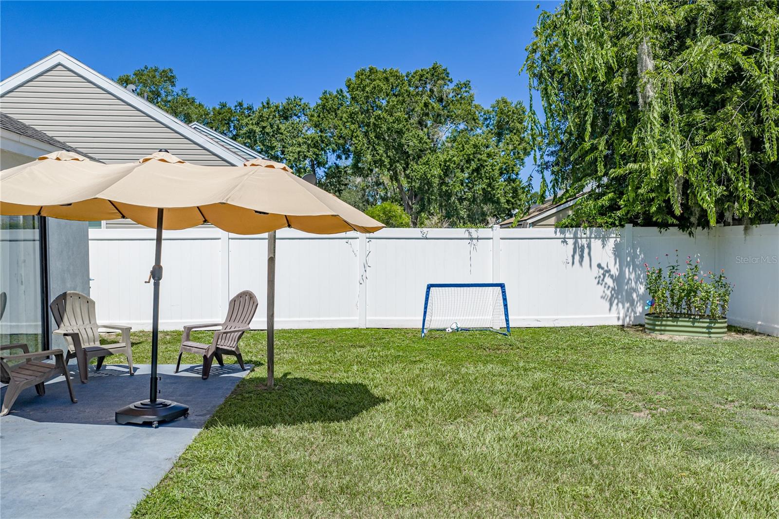 FOUR WINDS ESTATES - Residential