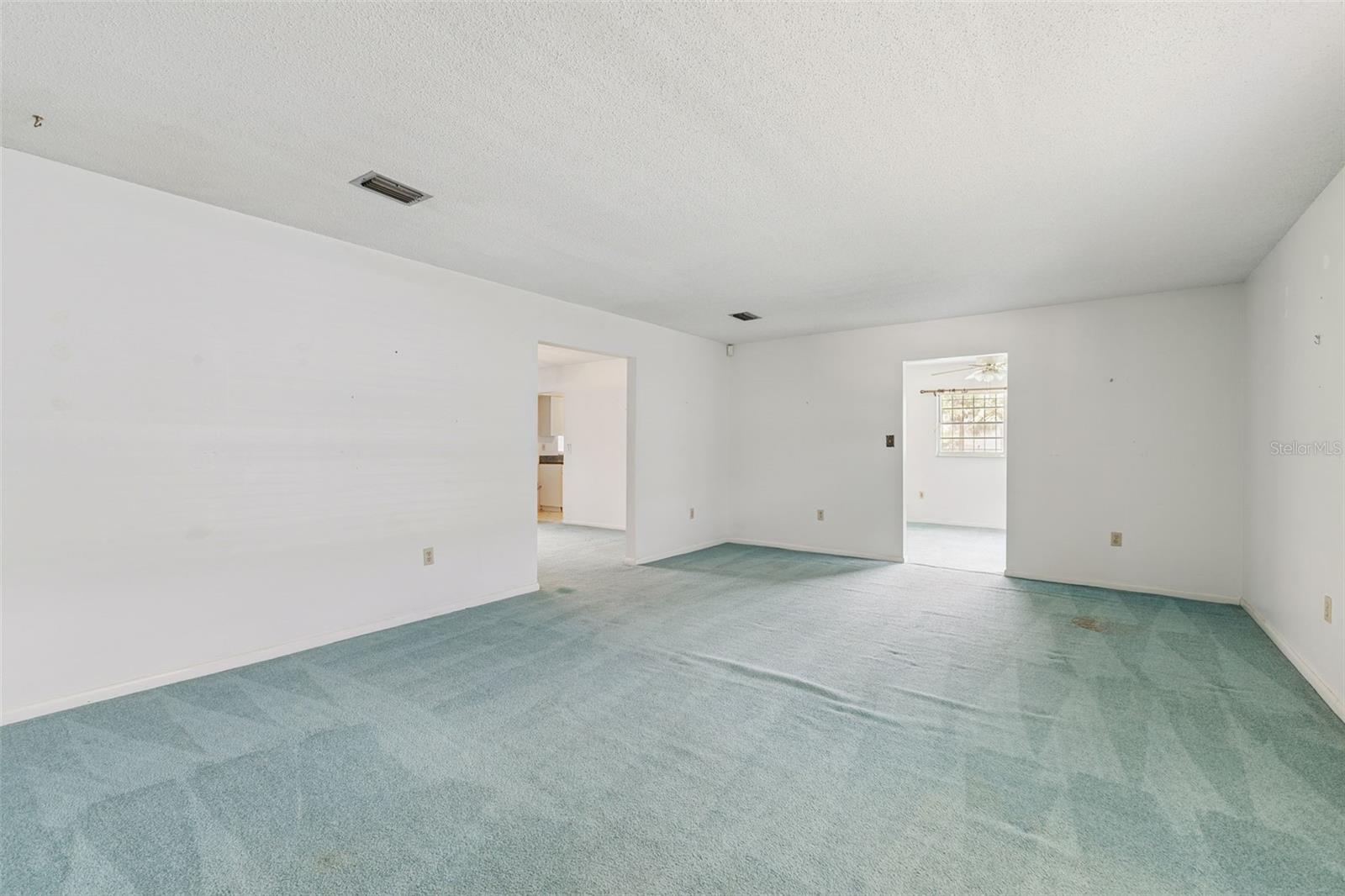 LAKE WALES LAND CO RESUB - Residential