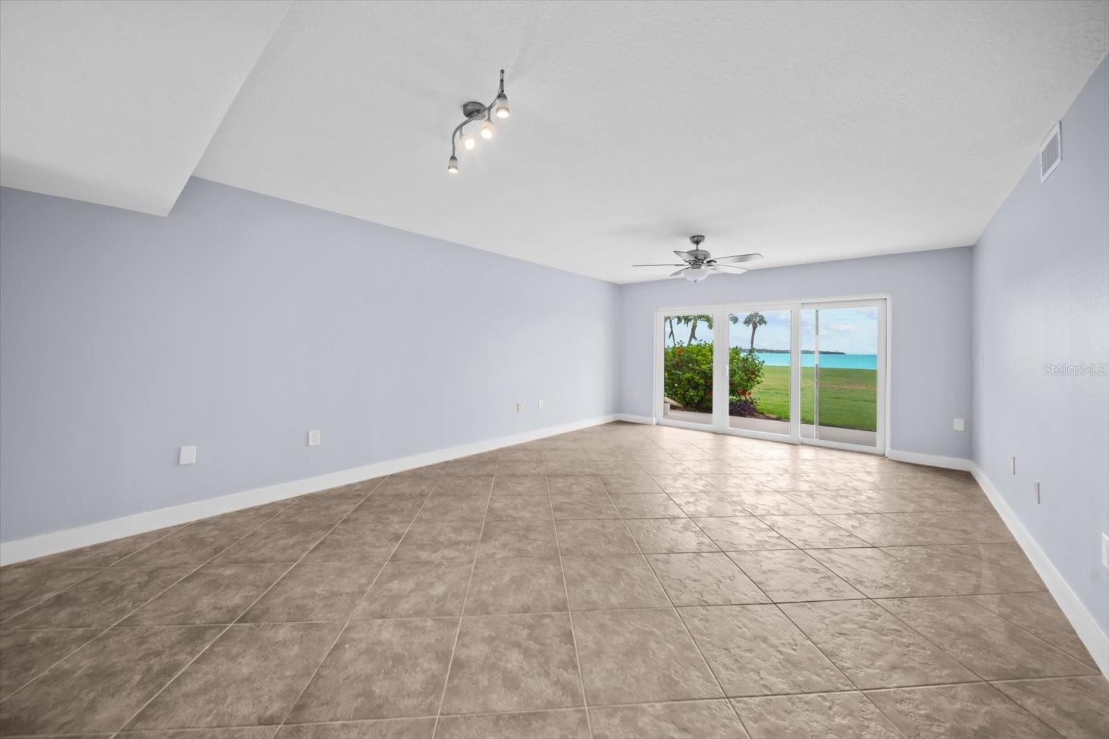 SEAPOINTE TERRACE CONDO - Residential