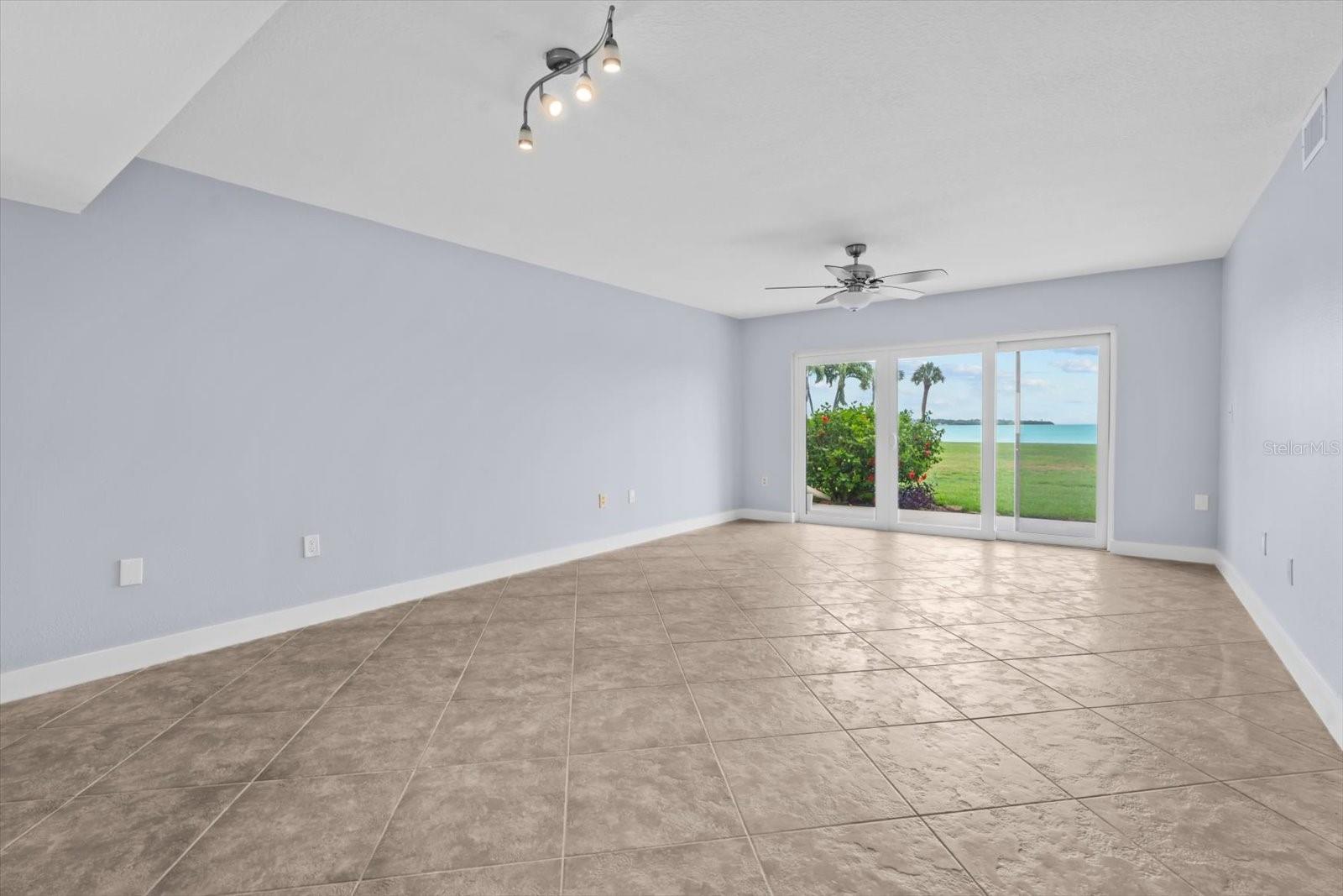 SEAPOINTE TERRACE CONDO - Residential