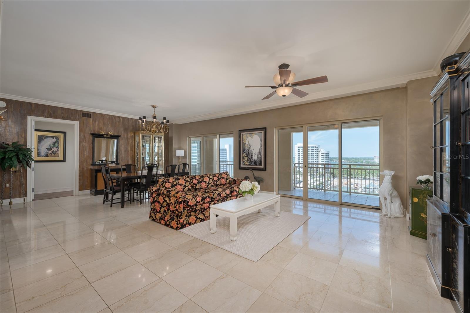 THE RESIDENCES - Residential