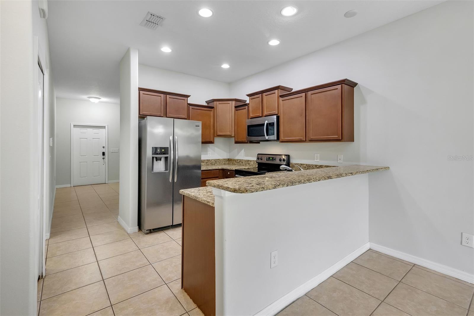 SAVANNAH LNDGS - Residential