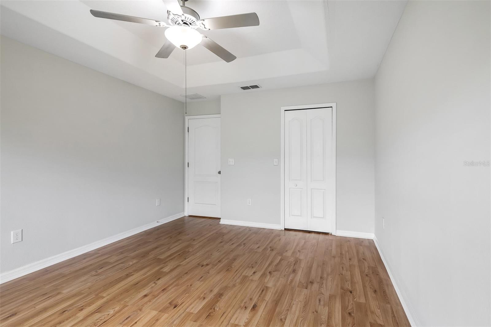 SAVANNAH LNDGS - Residential