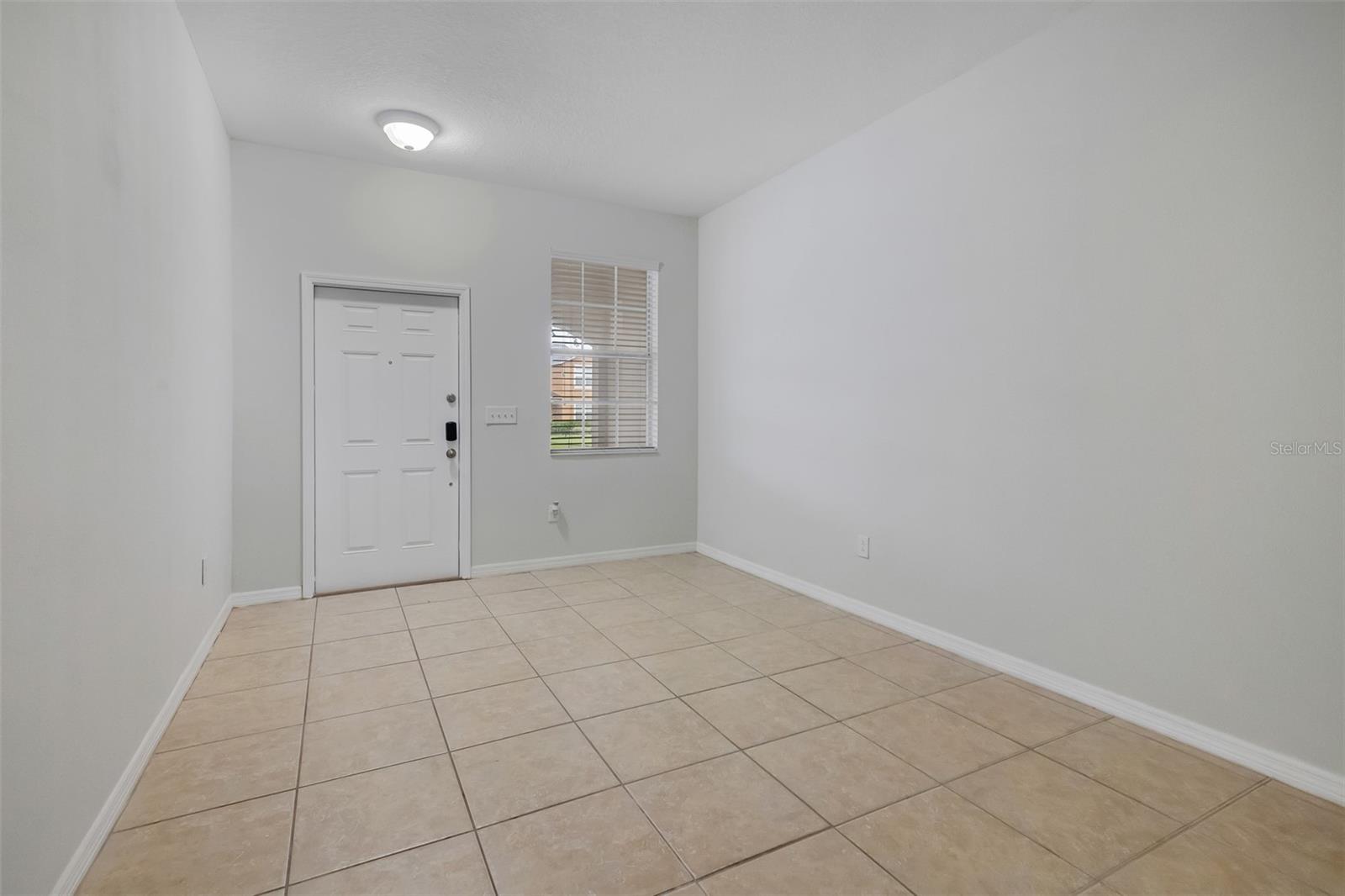 SAVANNAH LNDGS - Residential
