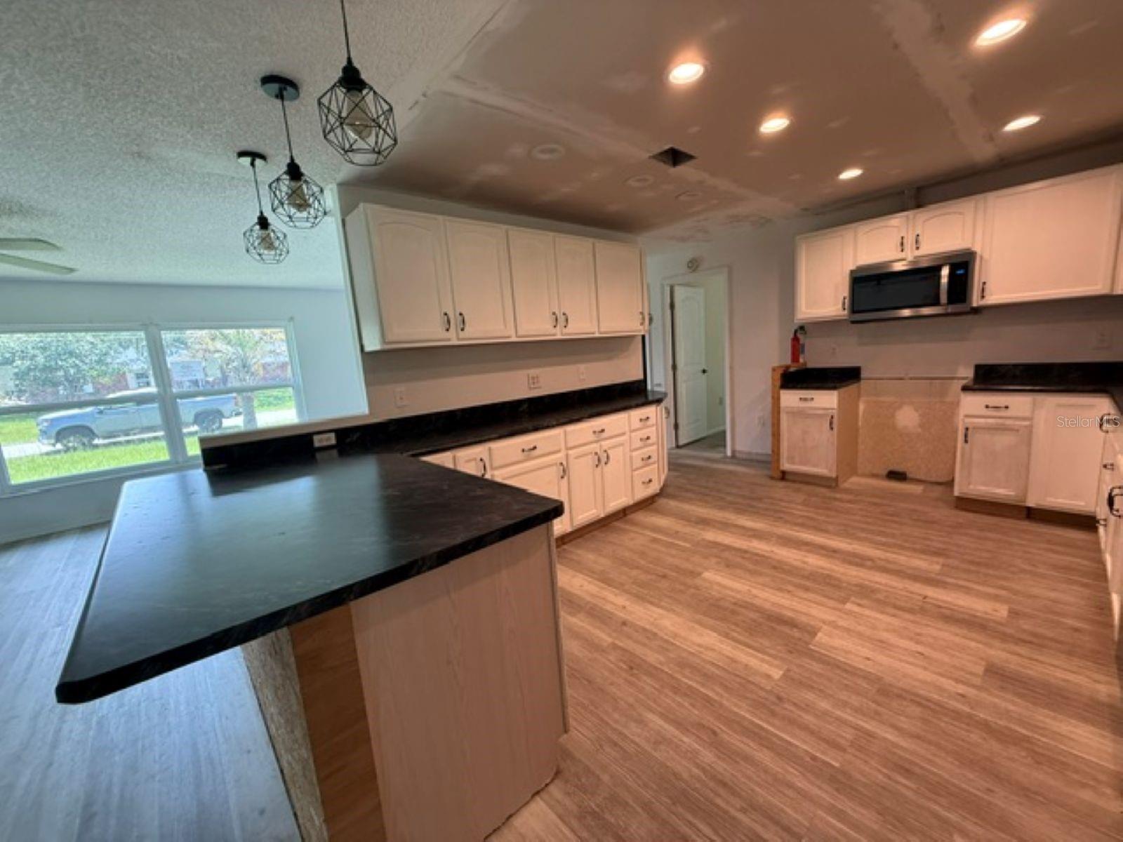 ROLLING RANCH ESTATE - Residential