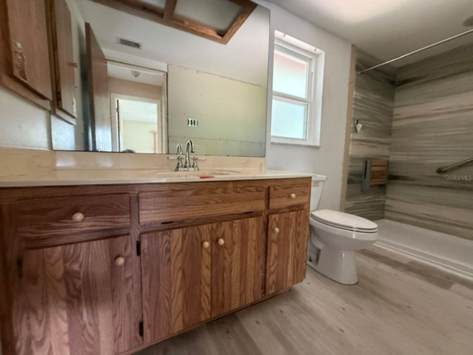 ROLLING RANCH ESTATE - Residential