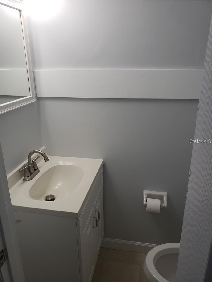 LAKE HOWELL ARMS CONDO - Residential