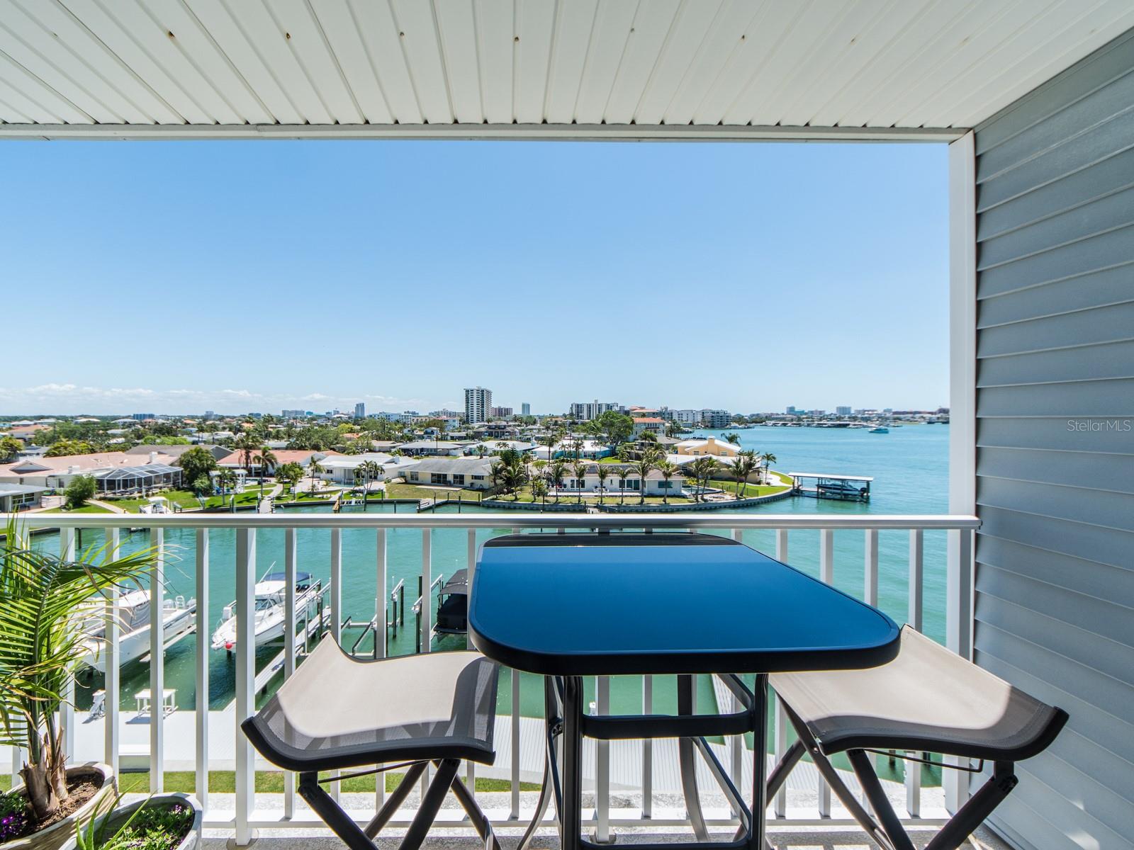 610 ISLAND WAY CONDO - Residential