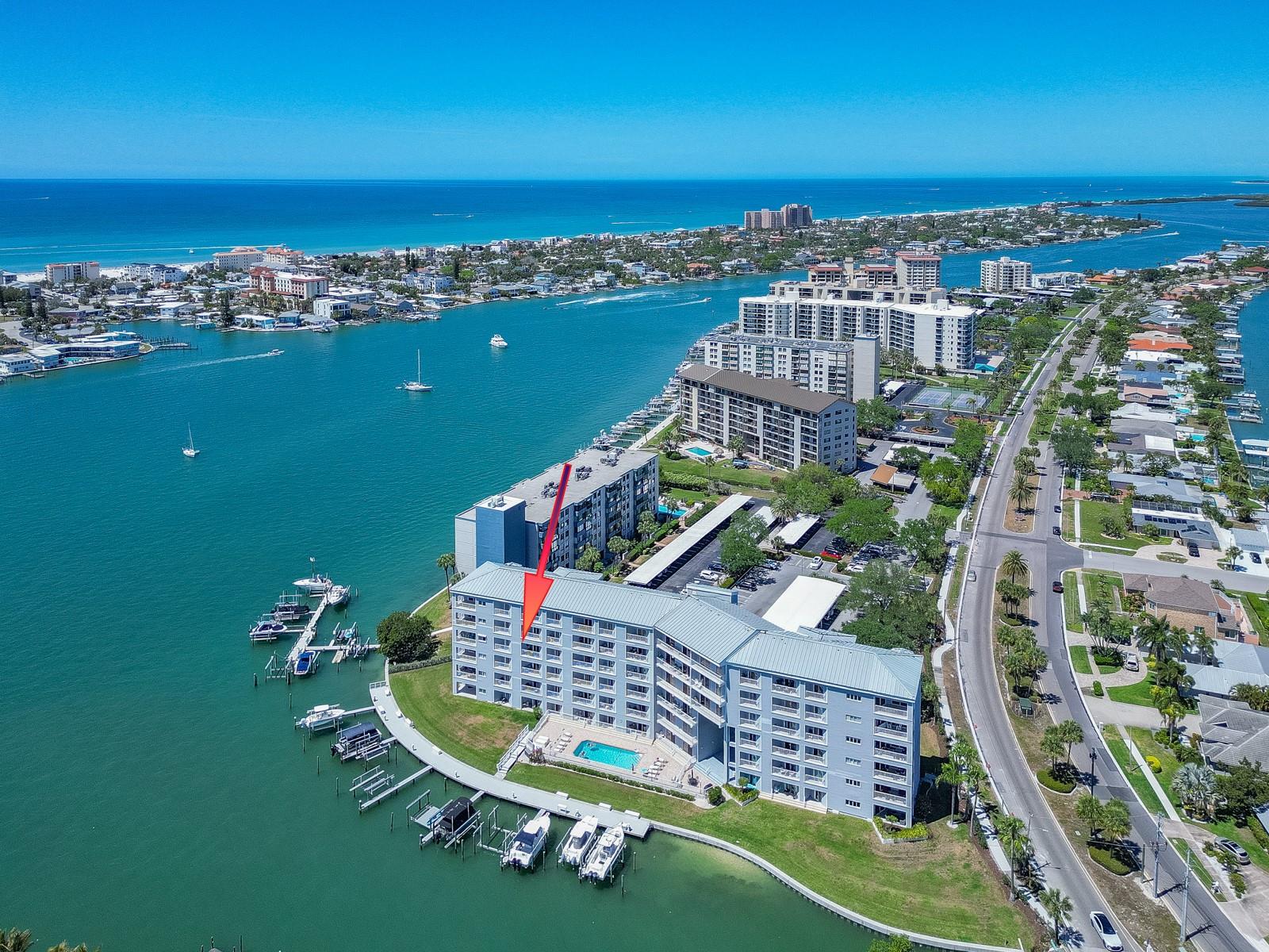 610 ISLAND WAY CONDO - Residential