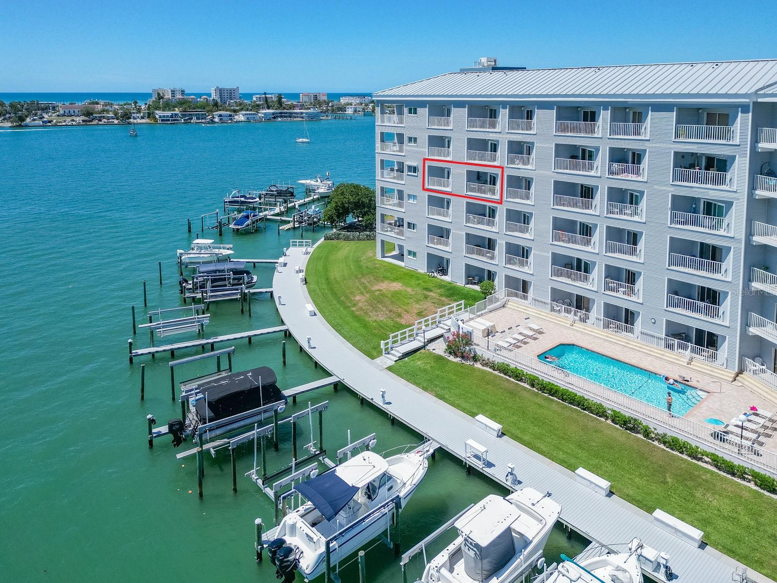 610 ISLAND WAY CONDO - Residential