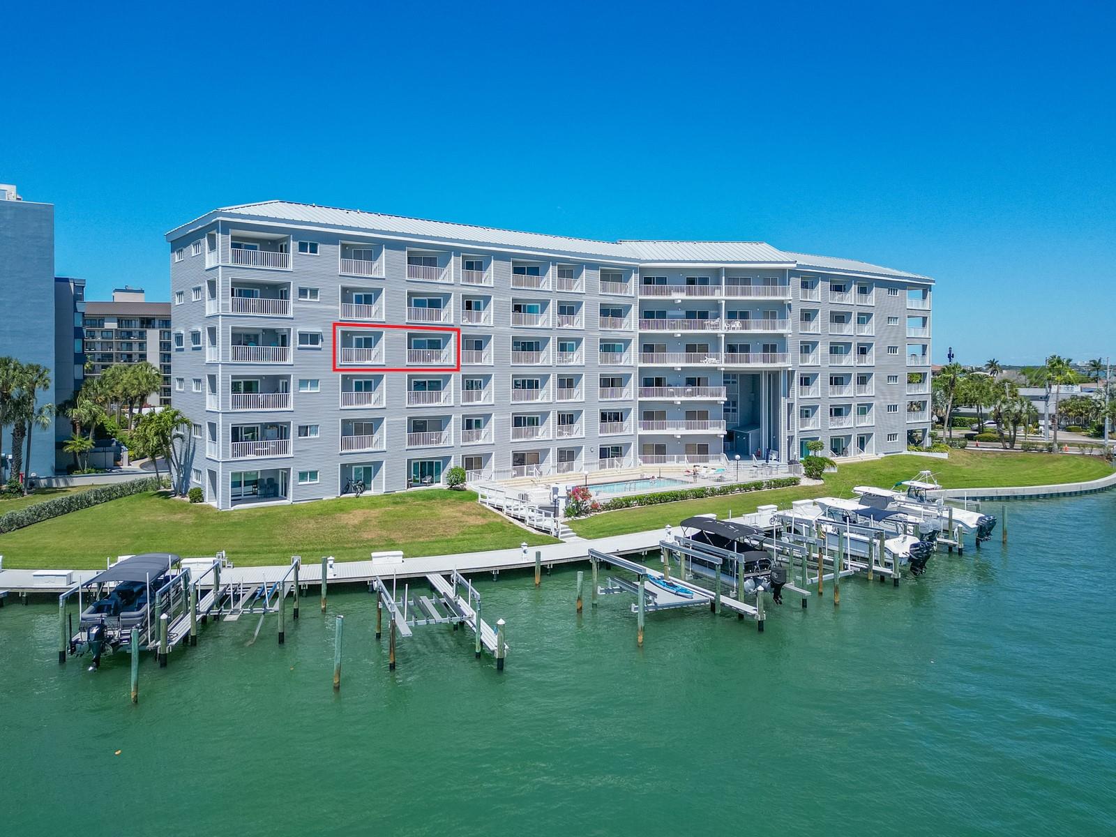 610 ISLAND WAY CONDO - Residential