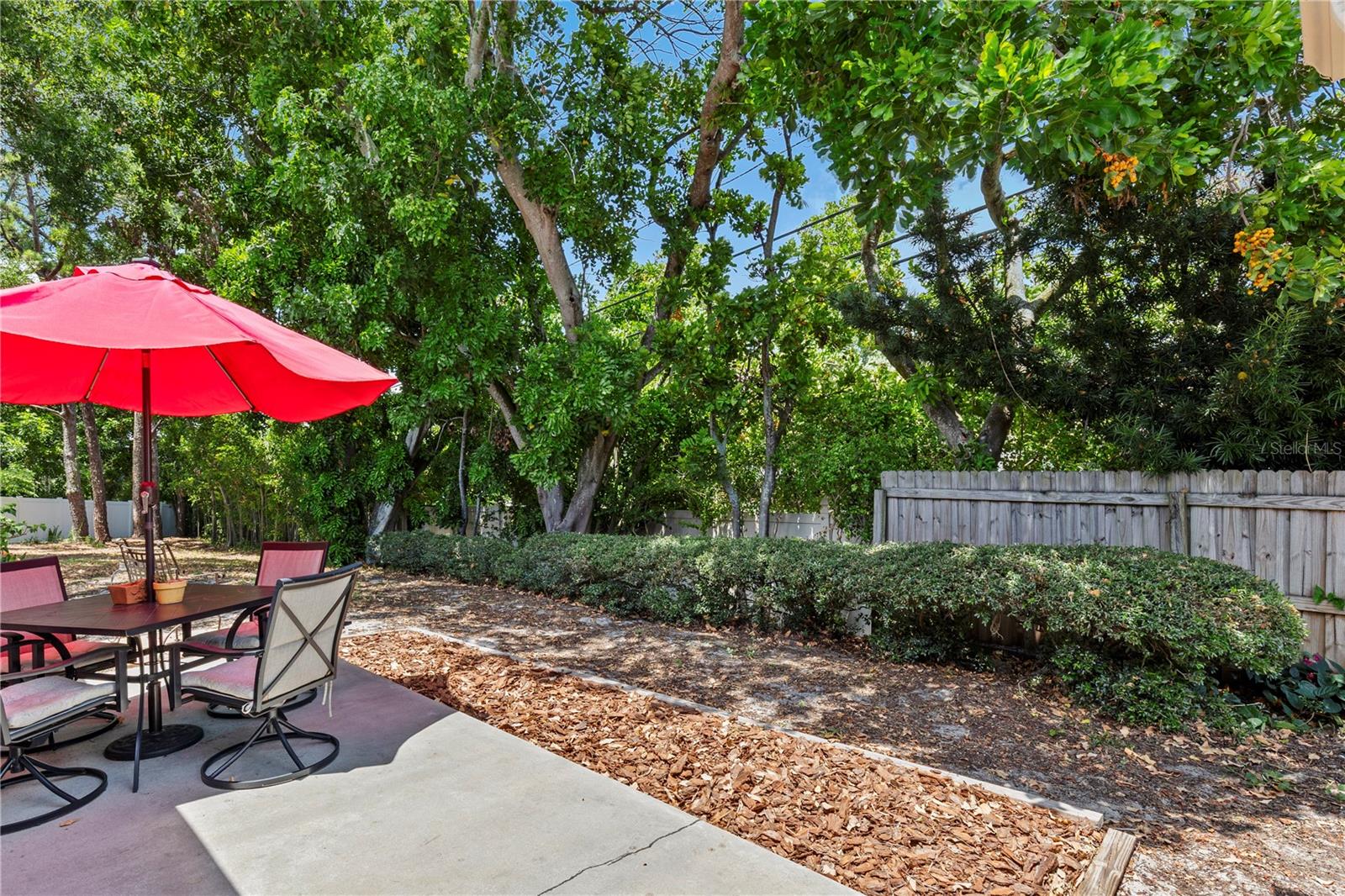 SPANISH ACRES - Residential