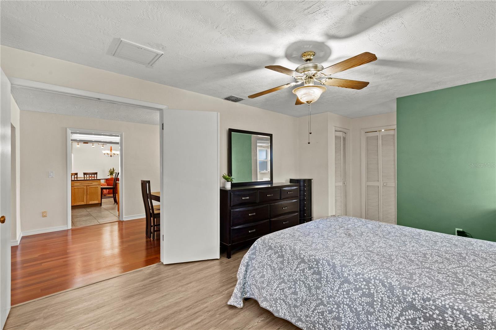 SPANISH ACRES - Residential