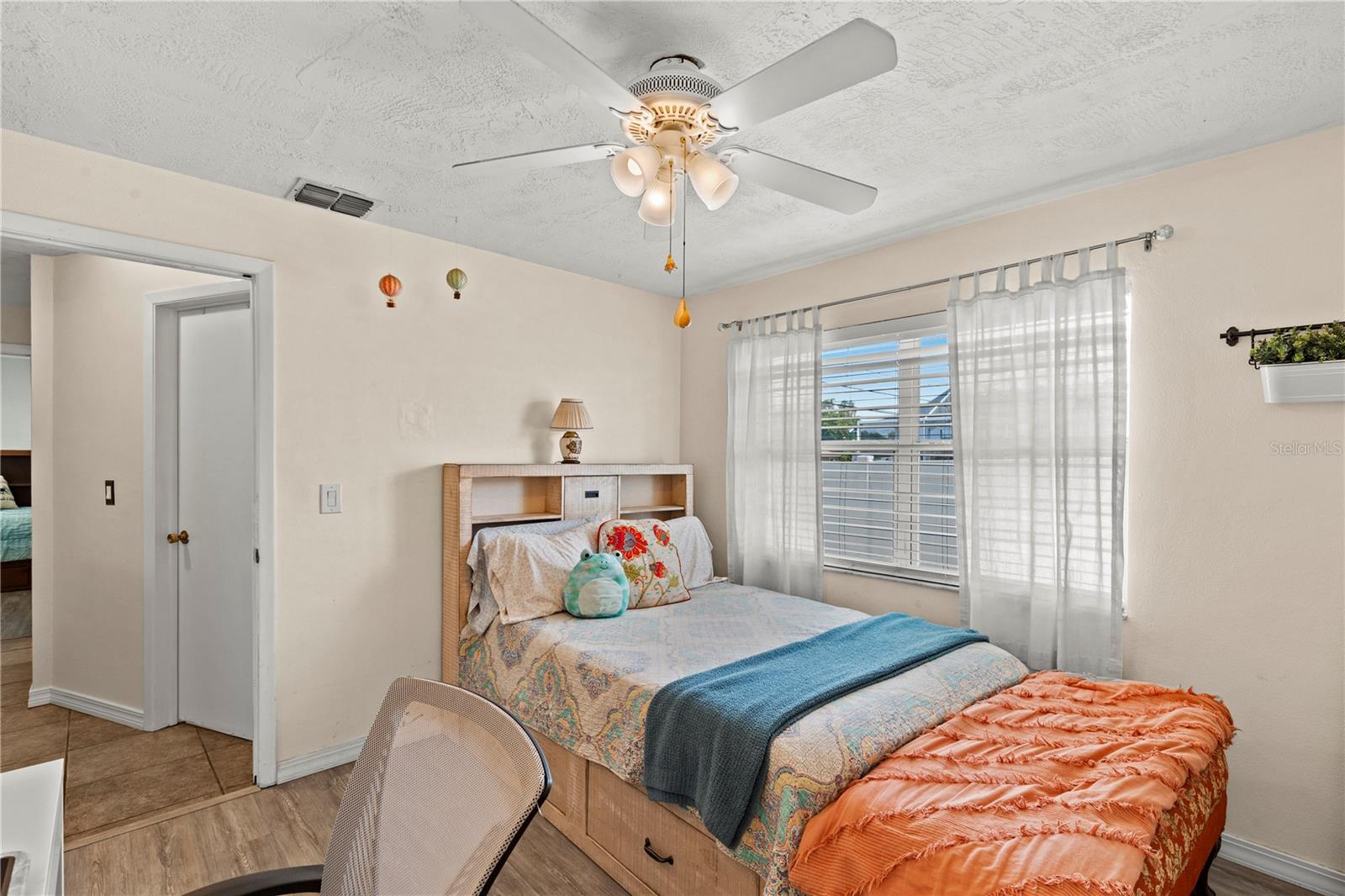 SPANISH ACRES - Residential