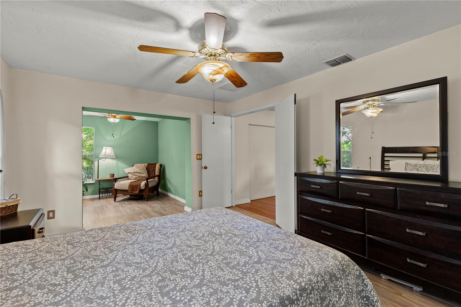 SPANISH ACRES - Residential