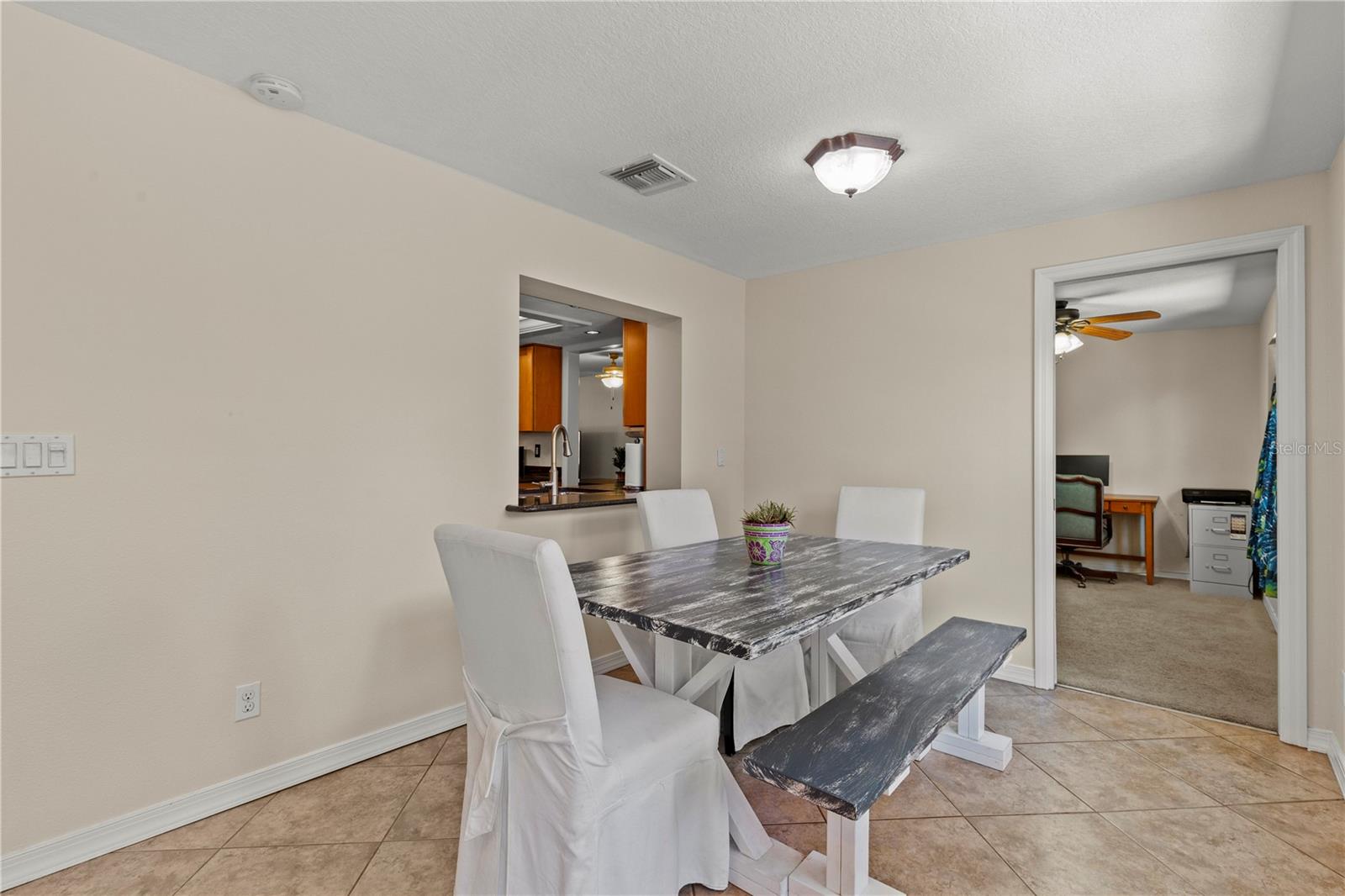 SPANISH ACRES - Residential